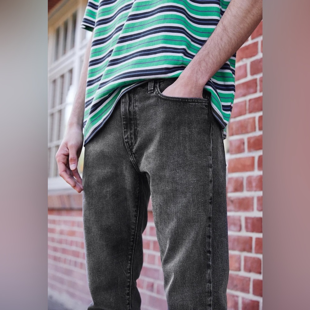 Levi’s 502 Jeans